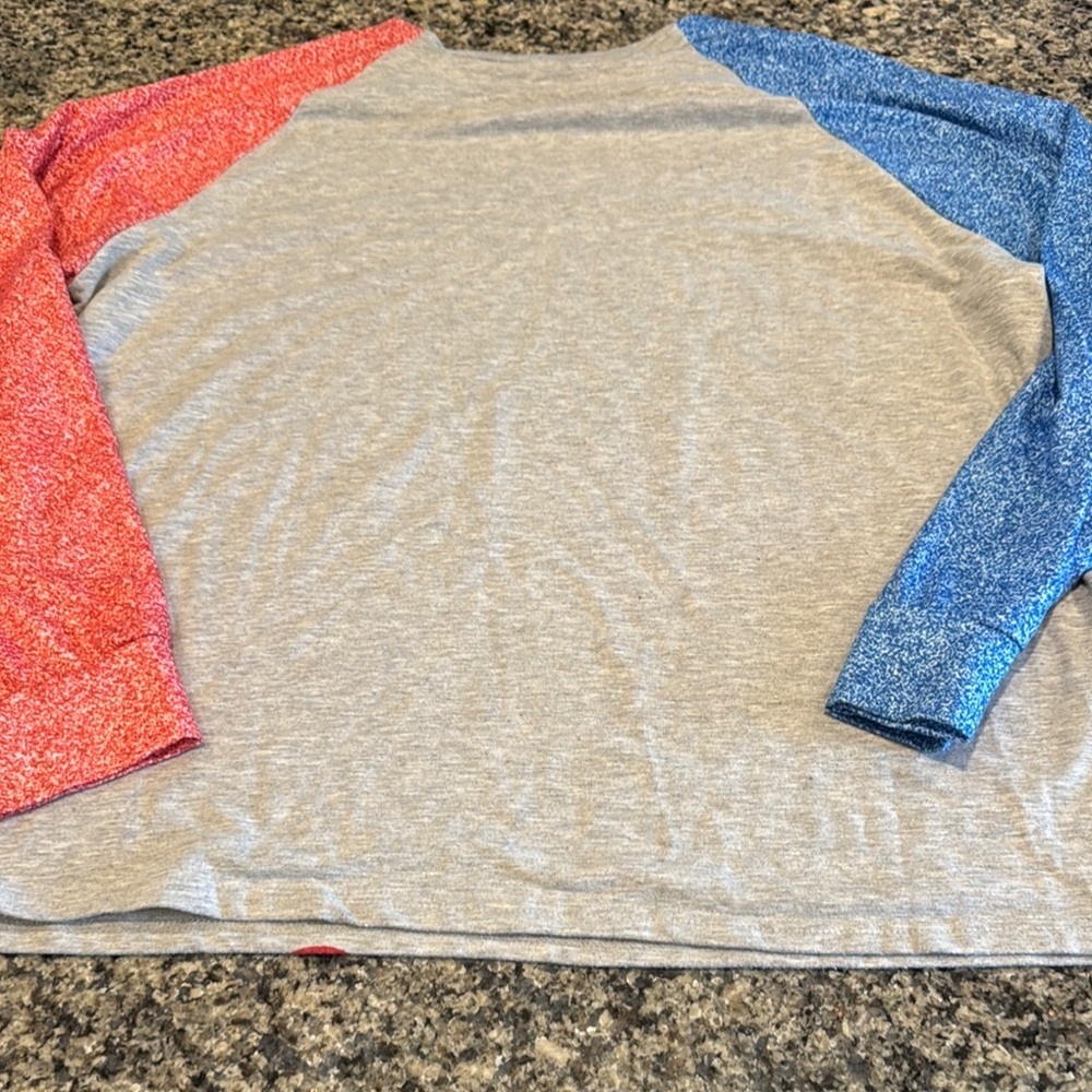 Womens Baseball Themed Shirt with Red and Blue Sleeves size 2XL - Picture 3 of 3